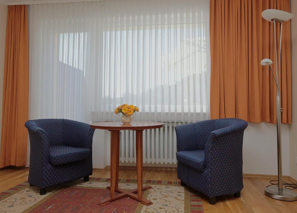 Hotel Am Rossberg Алтенар Екстериор снимка