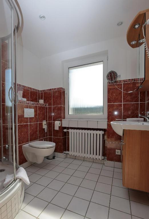 Hotel Am Rossberg Алтенар Стая снимка