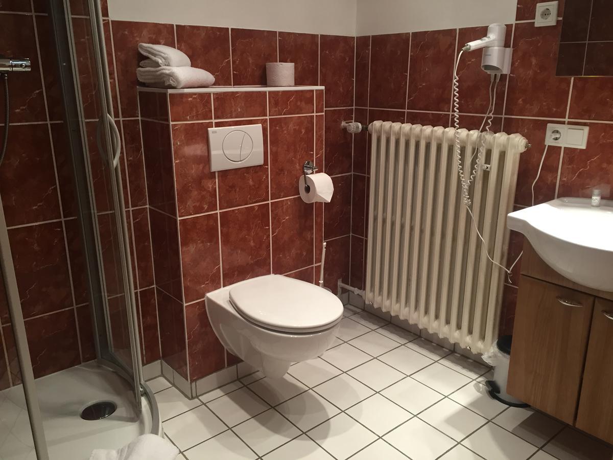 Hotel Am Rossberg Алтенар Екстериор снимка