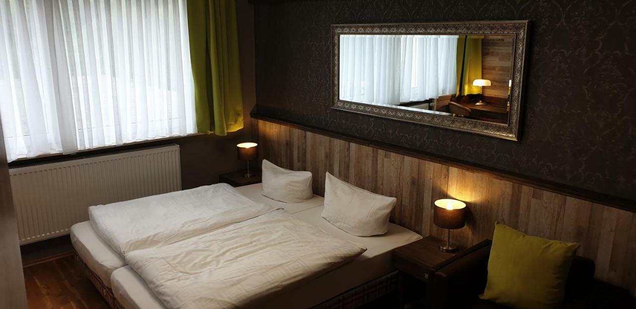 Hotel Am Rossberg Алтенар Екстериор снимка
