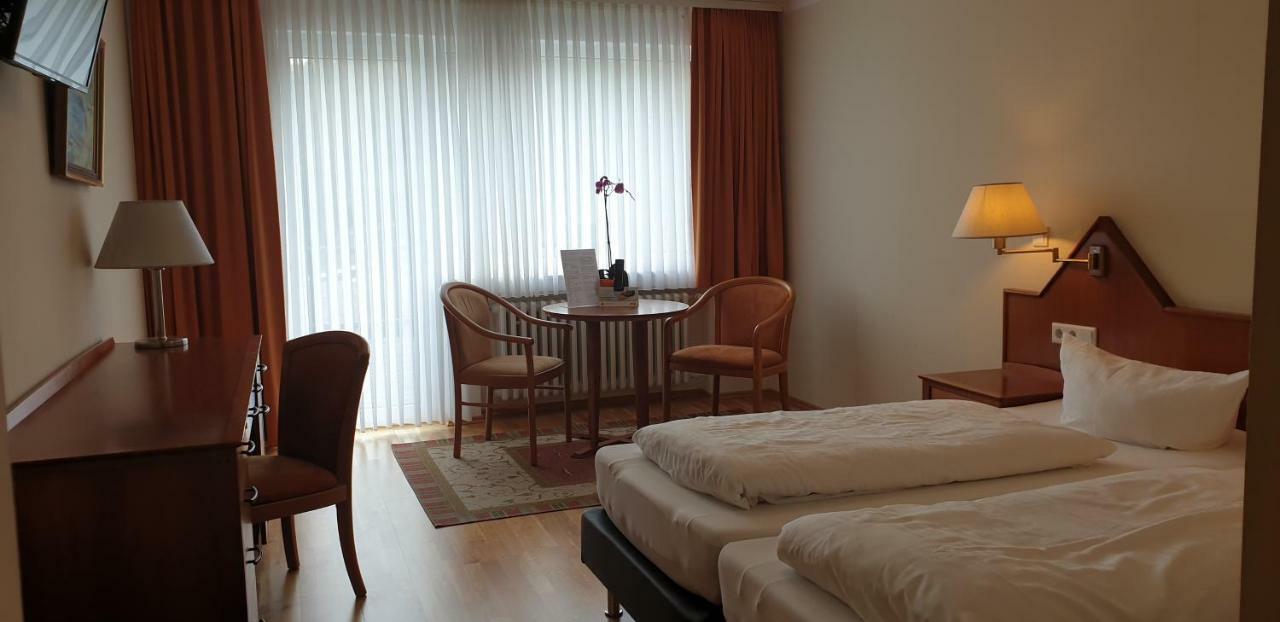 Hotel Am Rossberg Алтенар Екстериор снимка
