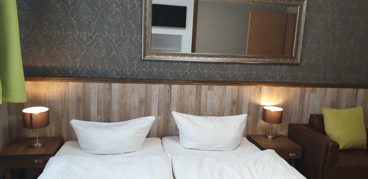 Hotel Am Rossberg Алтенар Екстериор снимка