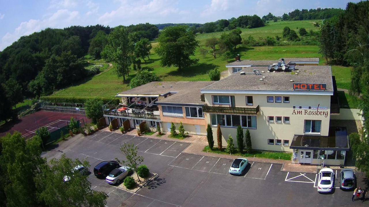 Hotel Am Rossberg Алтенар Екстериор снимка